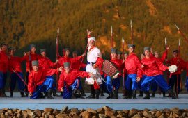 Красноярский ансамбль танца Сибири завершает осенний гастрольный тур