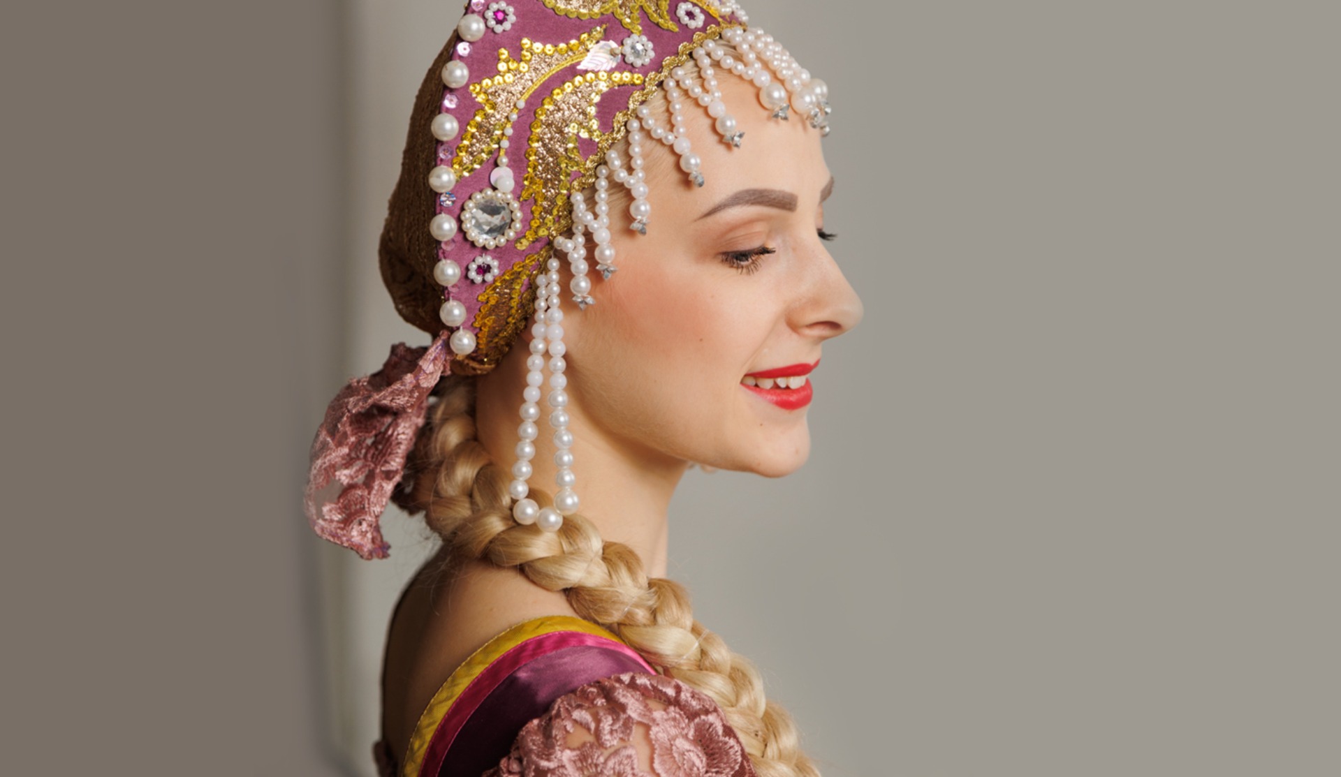 "Танцевальное закулисье с ансамблем Годенко" Ансамбль танца Сибири имени М.С.Годенко