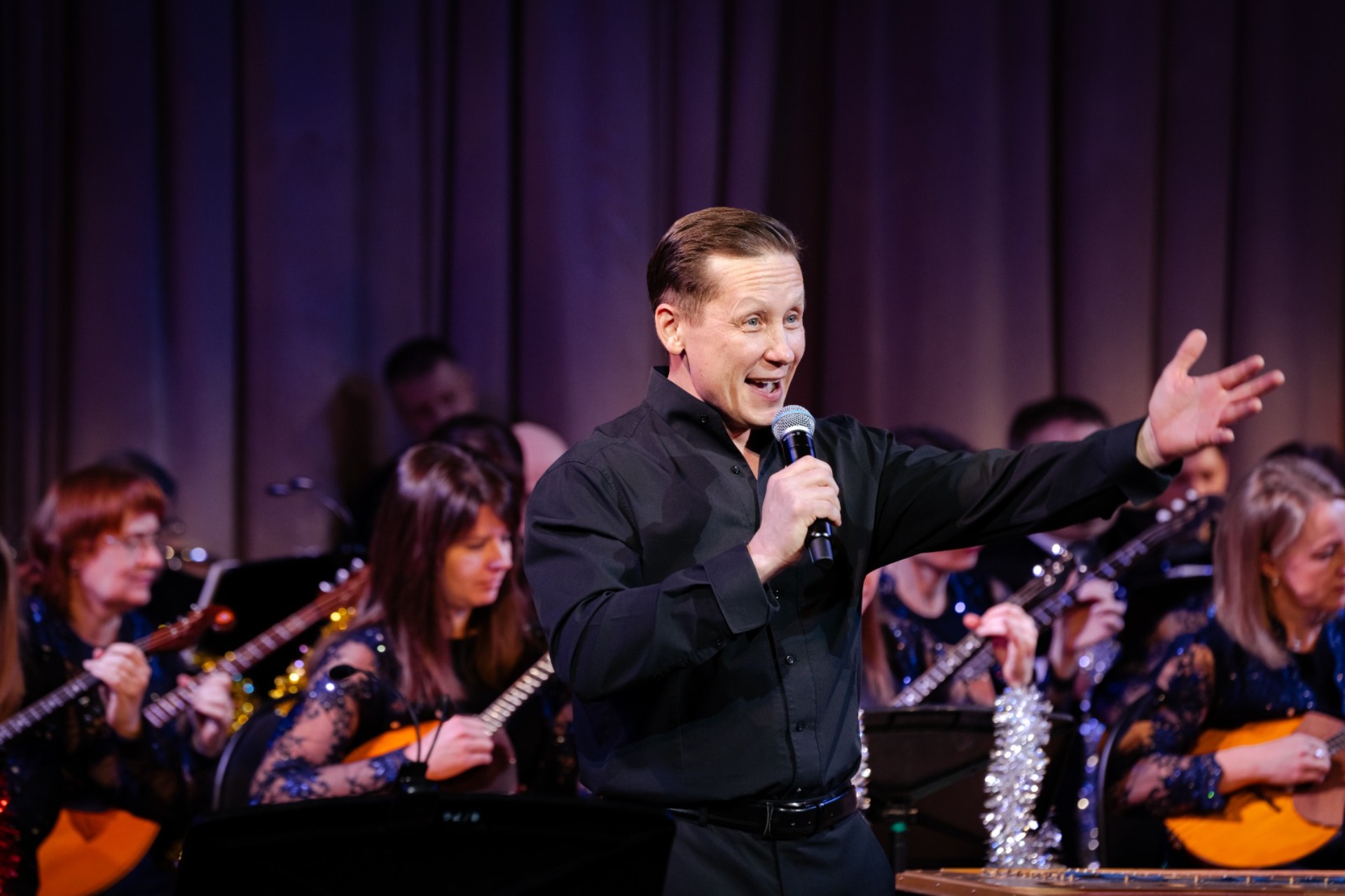 Бременские музыканты. Виталий Осипов (баритон), Красноярский филармонический русский оркестр им. А.Ю. Бардина