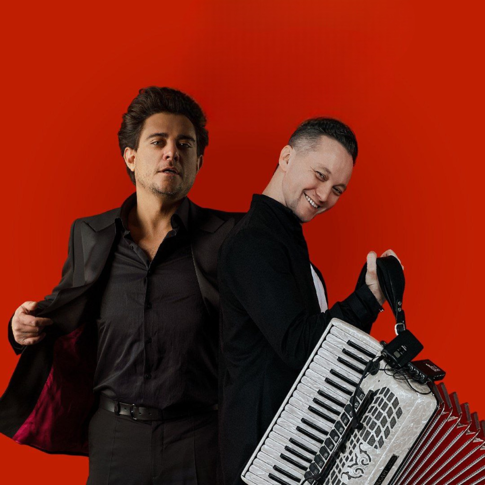 Для милых дам. Леонид Жуковский (скрипка), Василий Кобзарев (аккордеон)