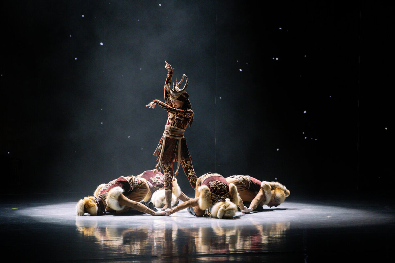 Новый взгляд. Красноярский государственный академический ансамбль танца Сибири им. М.С. Годенко