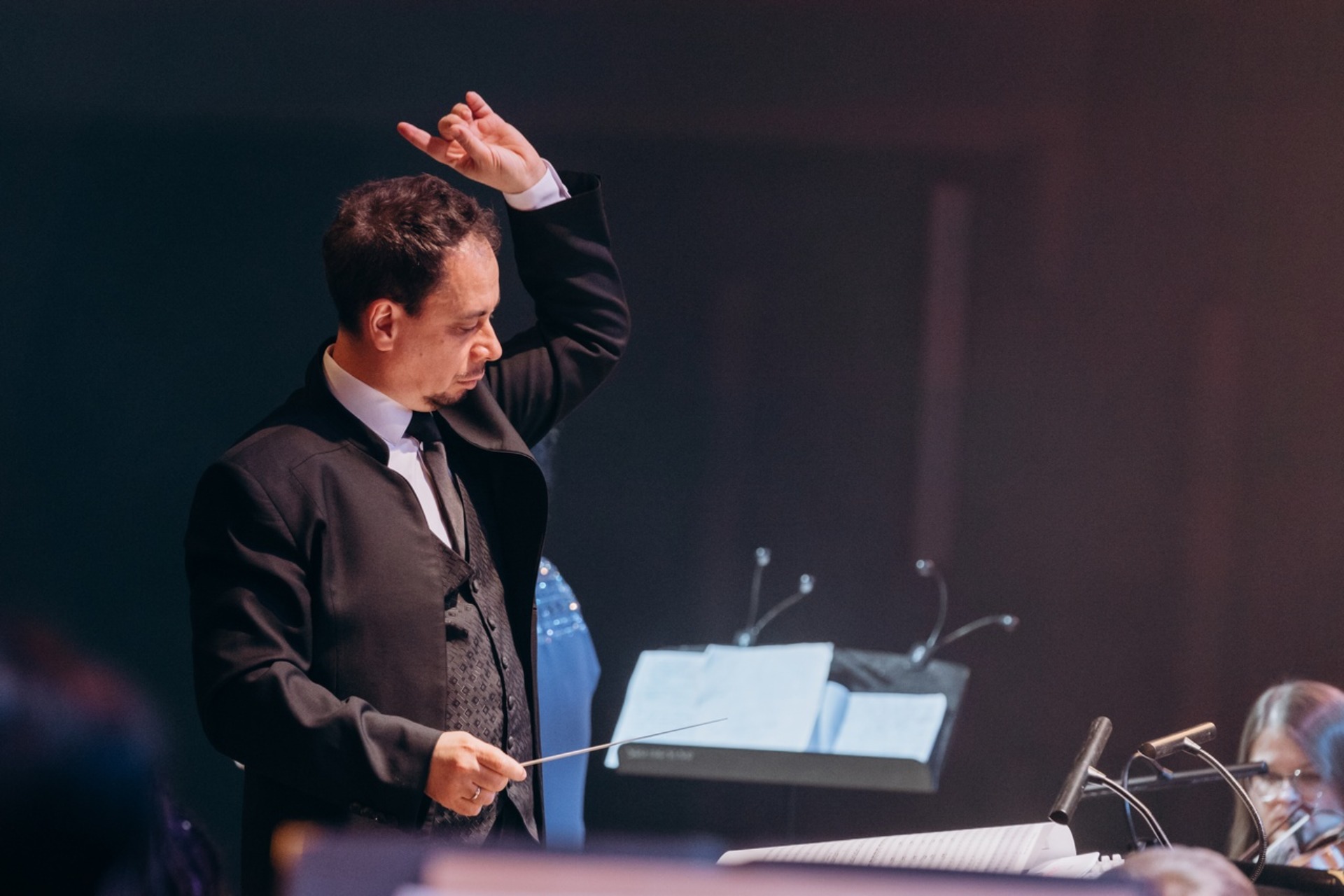 Красноярский академический симфонический оркестр. Алексей Балашов (гобой), Ольга Зиборова (альт). Дирижер Владимир Ланде